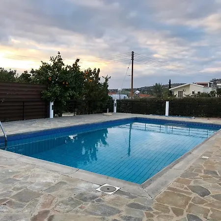 Trouzini 1 * Πέγεια