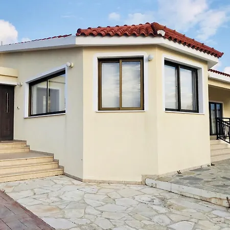 Trouzini 1 * Πέγεια