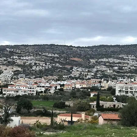 Βίλα Trouzini 1 *